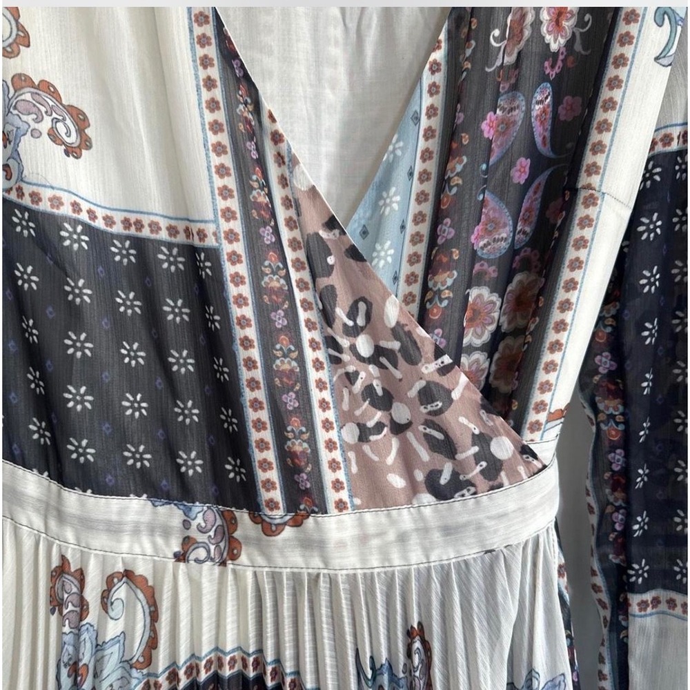H&M Mismatched Patchwork Pleated Maxi Dress Blue White Paisley Floral Wrap 12 - Picture 8 of 11
